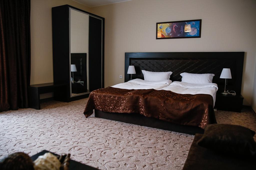 Einstein House & Spa Marchevo Phòng bức ảnh
