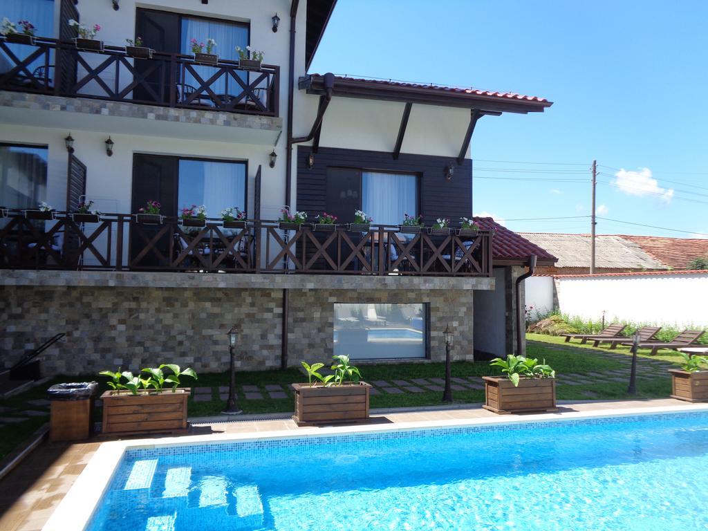 Einstein House & Spa Marchevo Ngoại thất bức ảnh