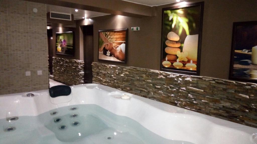 Einstein House & Spa Marchevo Ngoại thất bức ảnh